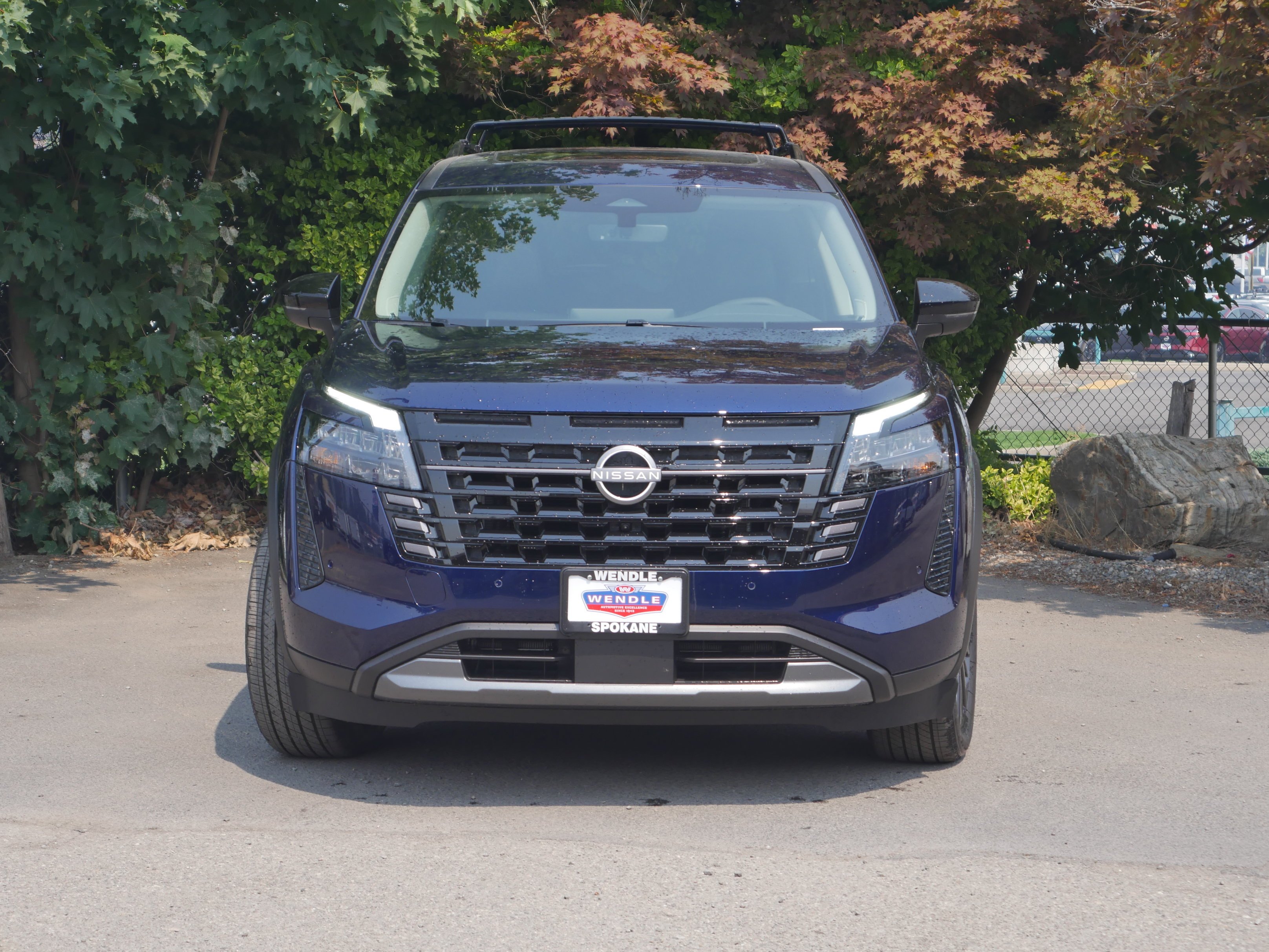 New 2026 Deep Ocean Blue Pearl Nissan SL image 32
