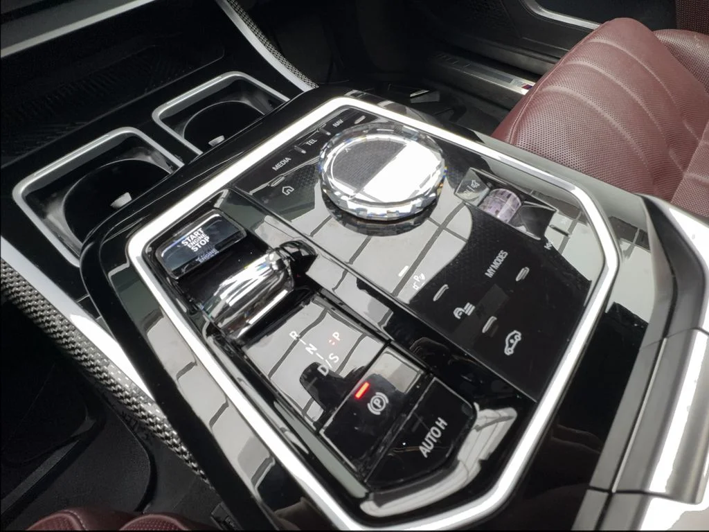 Used 2023 Black BMW 740i image 41