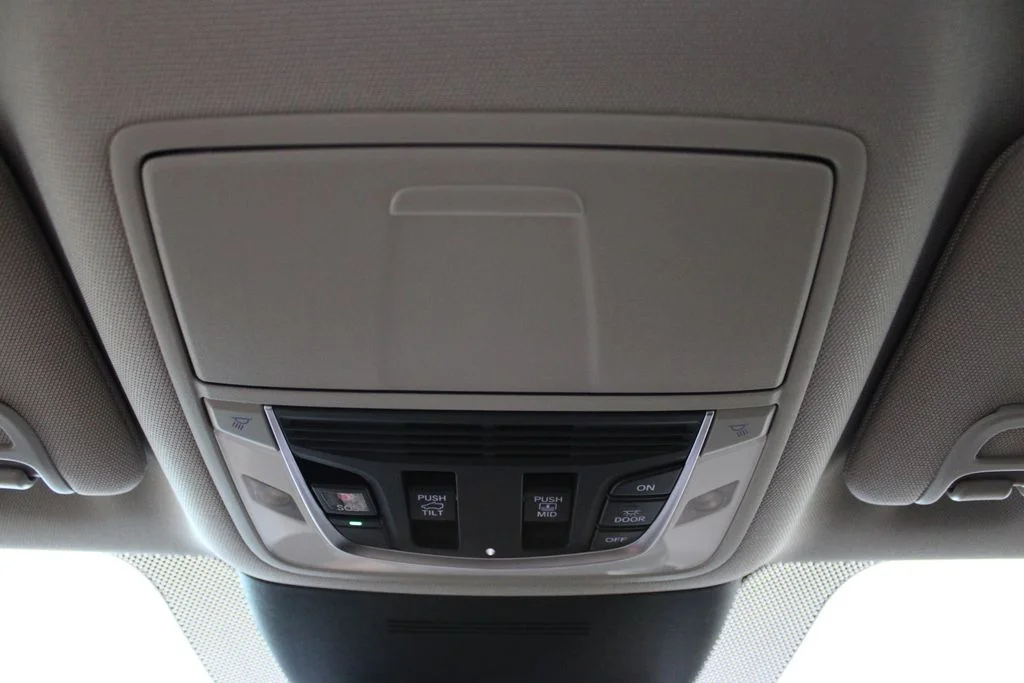 New 2026 Solar Silver Metallic Acura Advance Package image 34