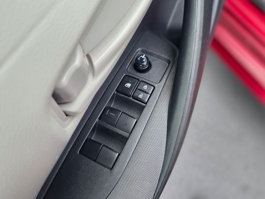 2023 Toyota Corolla LE - Photo 21
