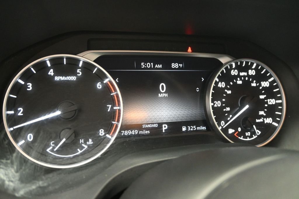 Used 2021 White Nissan S image 20