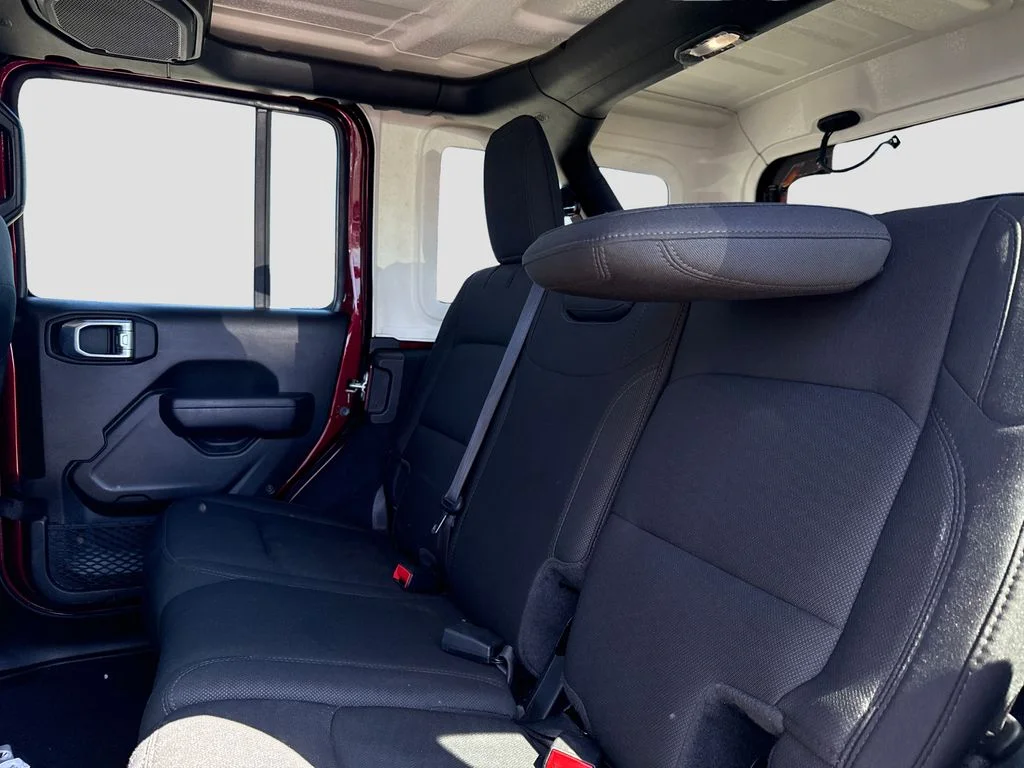 Used 2022 Red Jeep Unlimited Sport S image 21