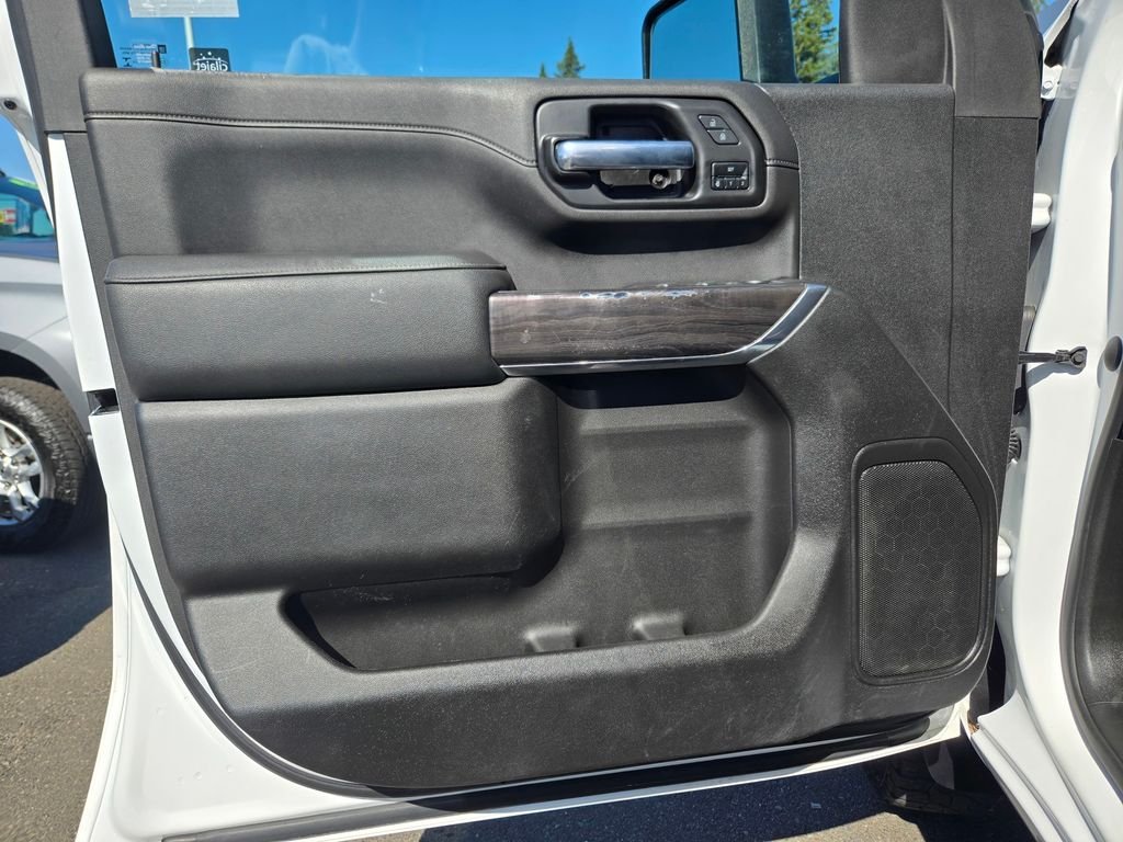 Used 2023 White Chevrolet LTZ image 13