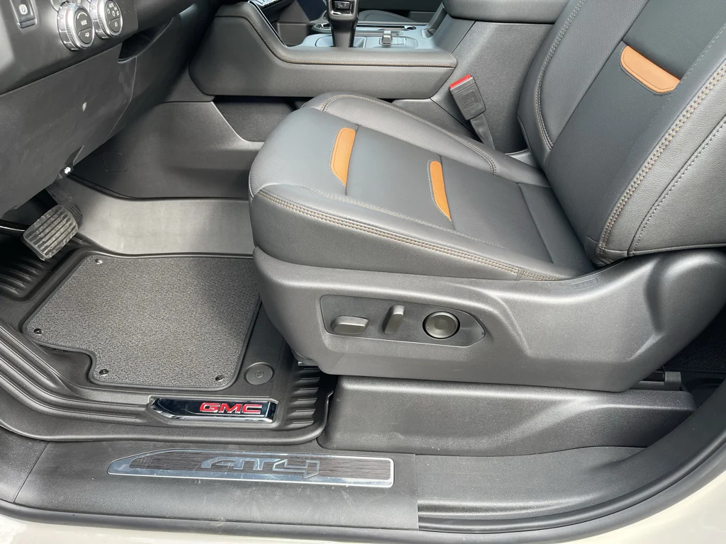 2026 GMC Sierra 1500 AT4 - Photo 24