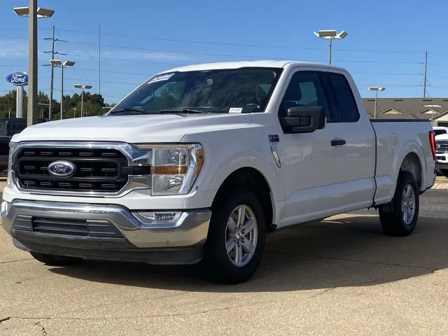 Used 2021 White Ford XLT image 6