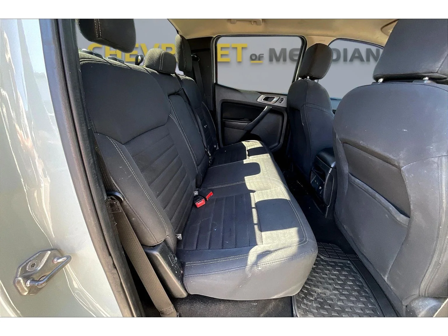 Used 2021  Ford XL image 19