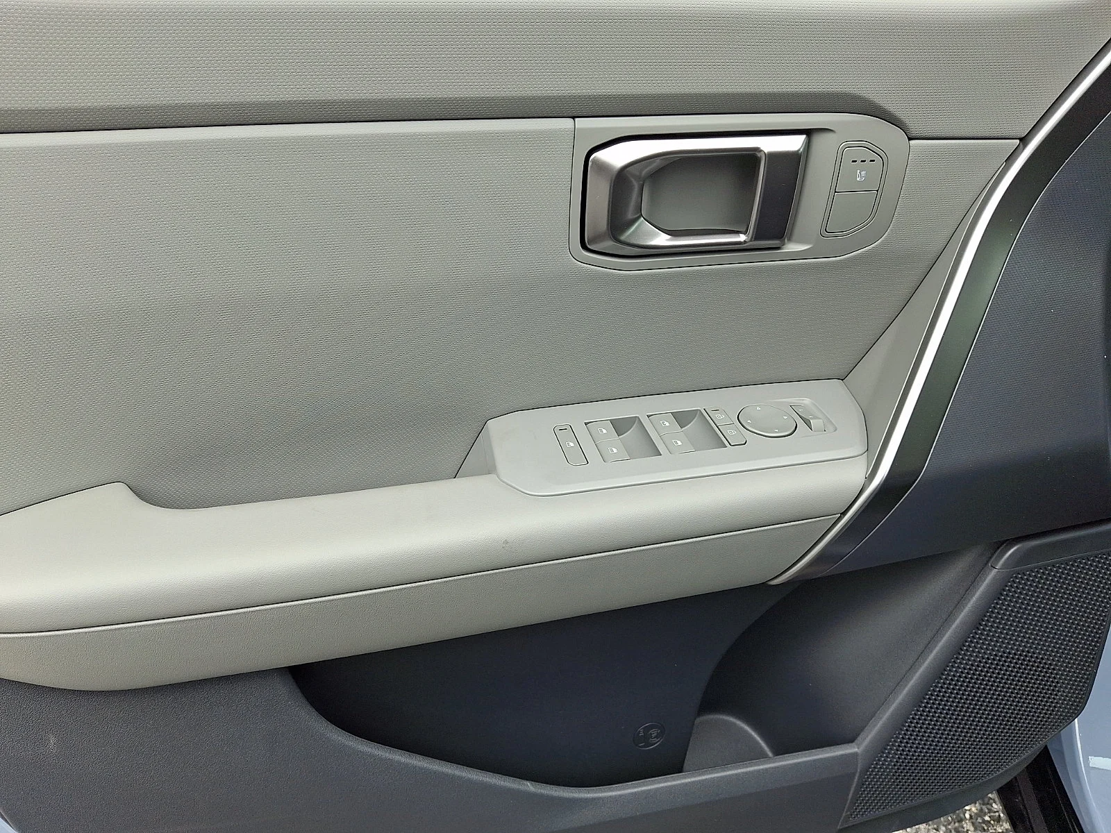 New 2027 Gray Kia X-Line S image 11