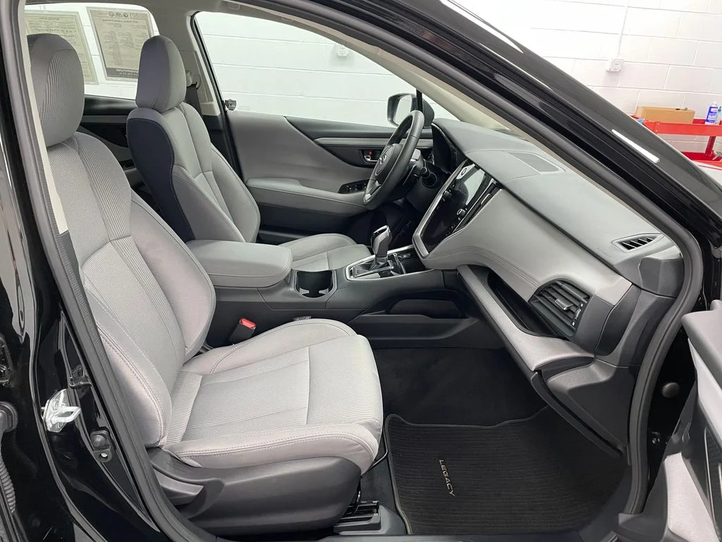 Used 2025 Crystal Black Silica Subaru Premium image 10