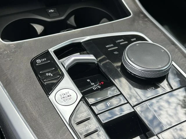 Used 2024 Black BMW sDrive40i image 30