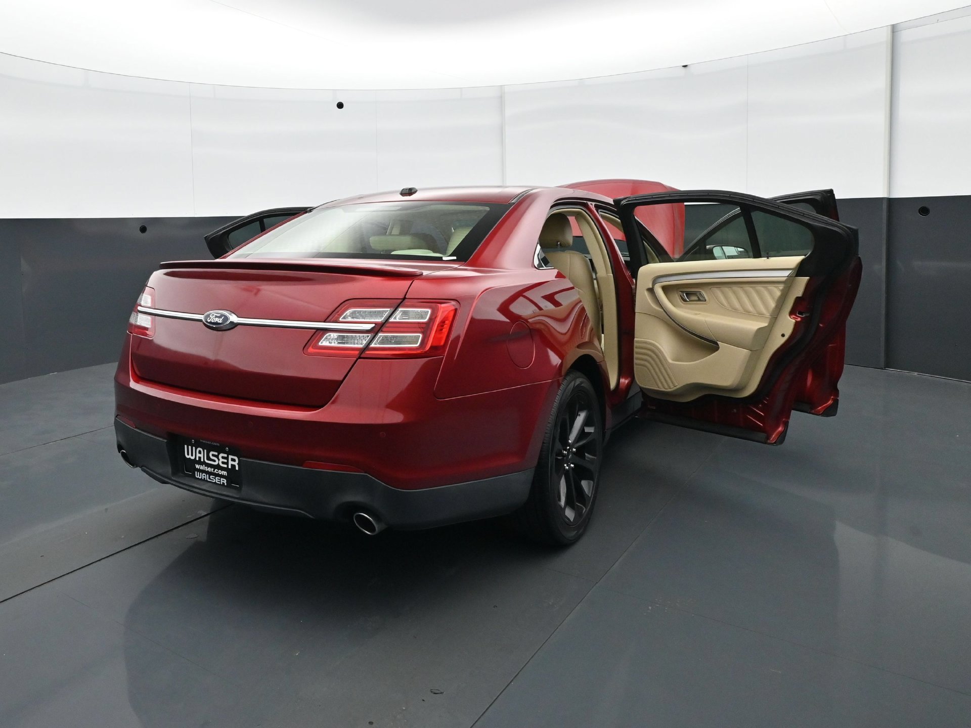 Used 2015 Ruby Red Metallic Ford SEL image 32