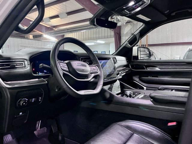 Used 2022 White Jeep Series III image 9