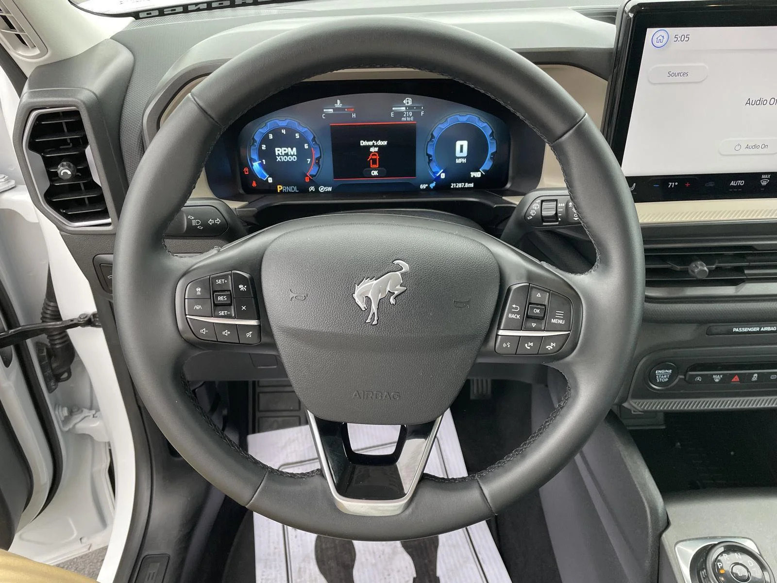 Used 2025  Ford Big Bend image 14