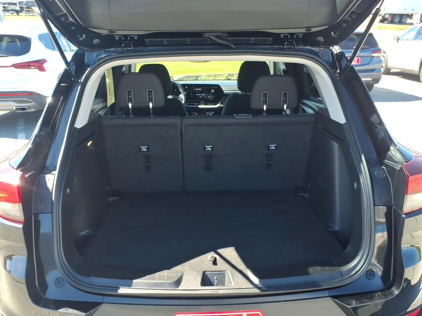 Used 2025 Black Metallic Chevrolet LT image 8