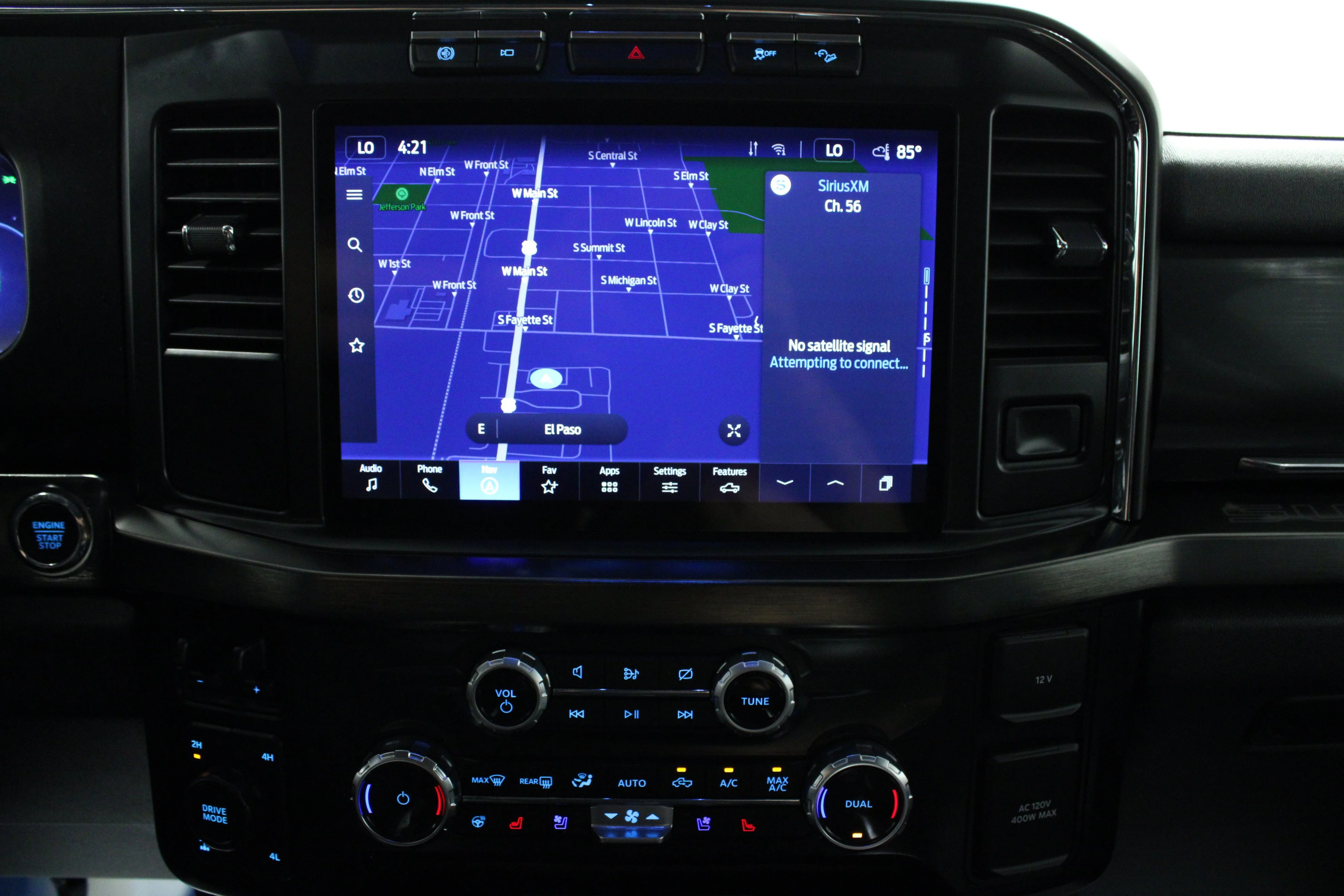 Used 2023 Agate Black Metallic Ford LARIAT image 22