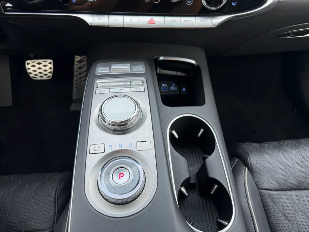 Used 2025 Capri Blue Genesis 3.5T Sport image 14
