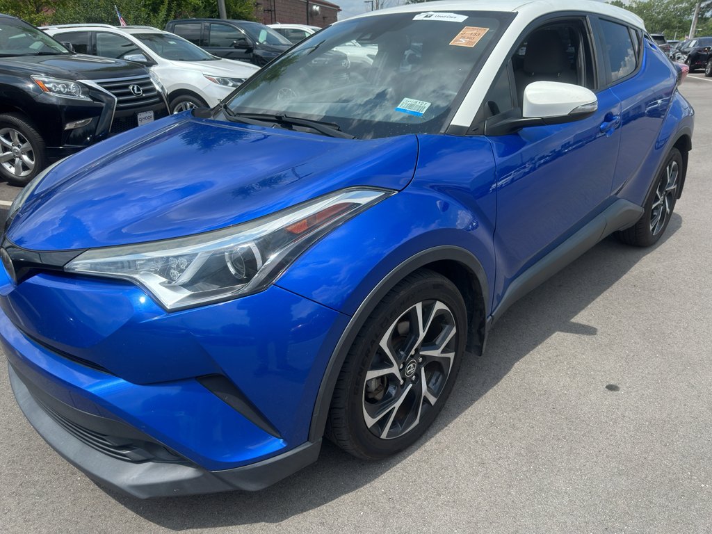 Used 2019 Iceberg/Blue Eclipse Metallic Toyota XLE image 2