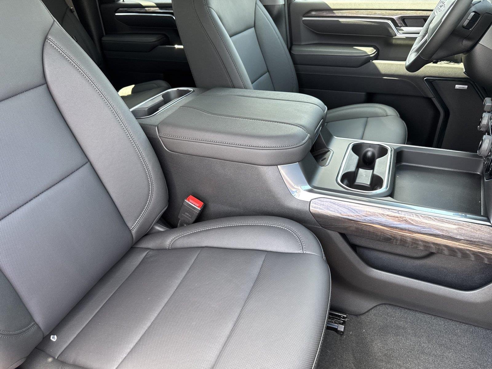 2026 Chevrolet Silverado 2500 HD LTZ - Photo 35
