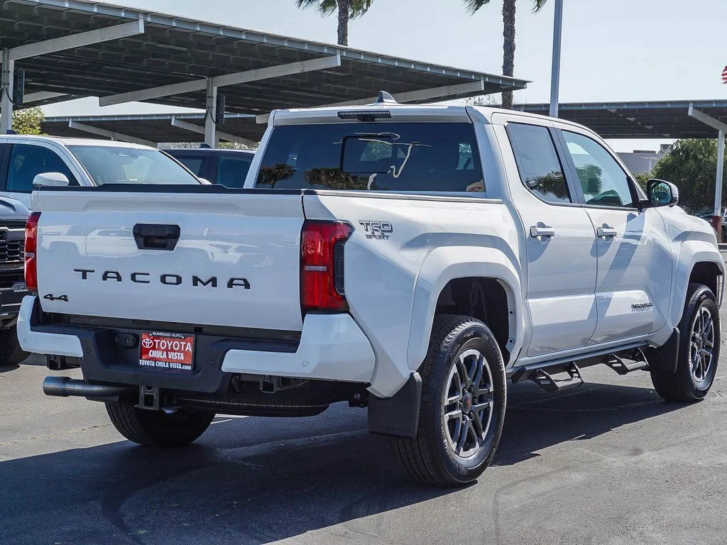 2026 Toyota Tacoma TRD Sport - Photo 6