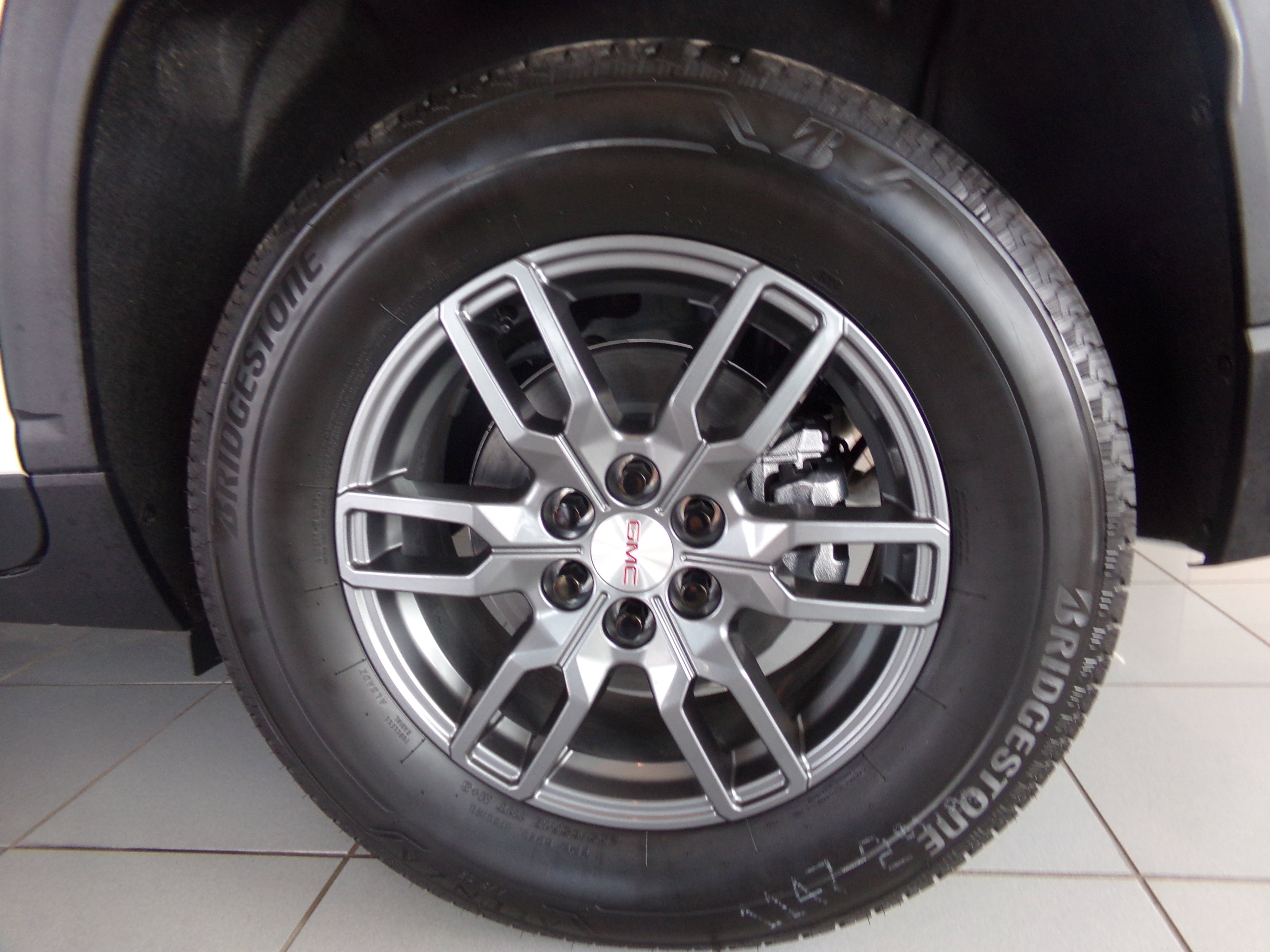 2025 GMC Acadia Elevation - Photo 28