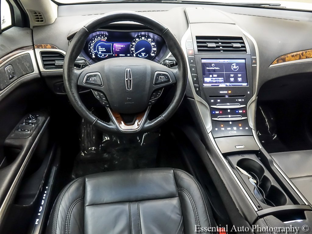 Used 2013 Quartz Metallic Lincoln Base image 12