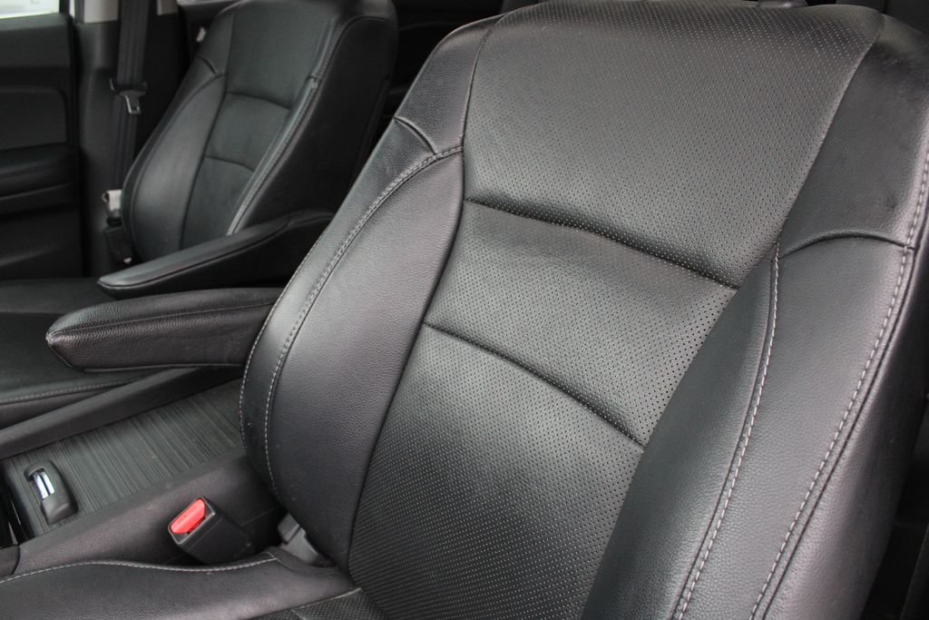 Used 2016 White Honda Elite image 6