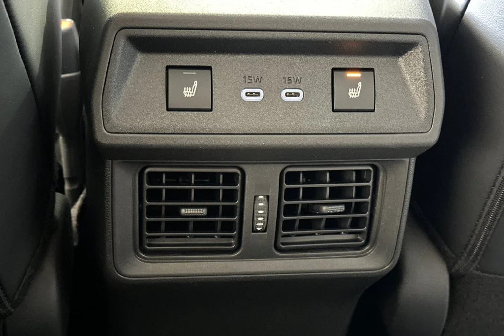 New 2026 Wind Chill Pearl <sup>1</sup> Toyota  Limited image 14