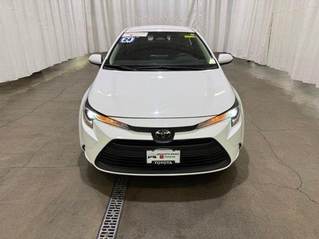 Certified Used 2024 ICE CAP Toyota  image 9