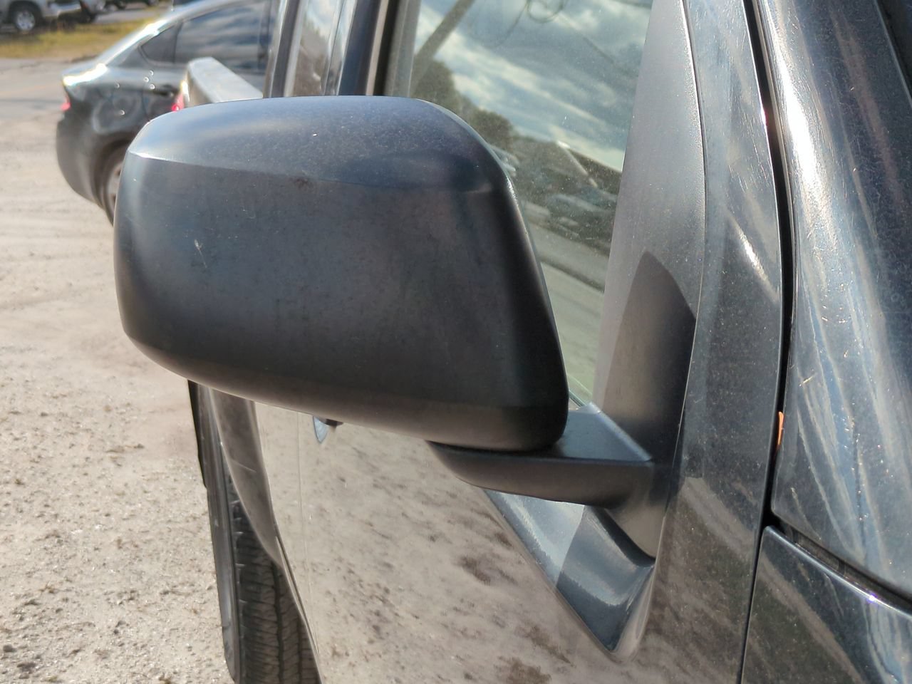 Used 2006 Super Black Nissan  image 12