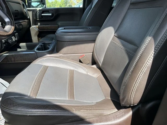 Used 2020 White GMC Denali image 7