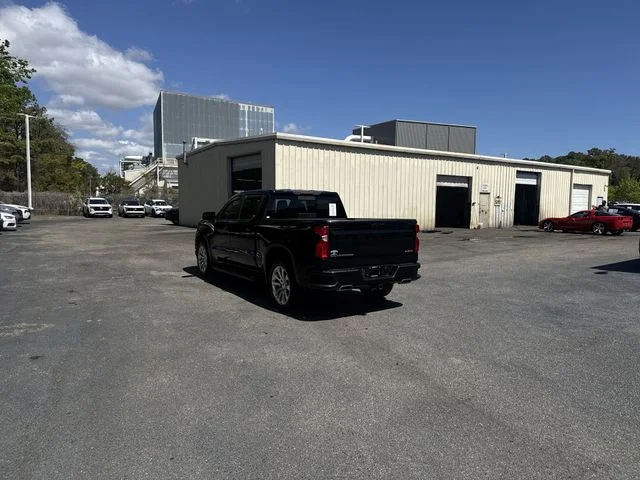 Used 2019 Black Chevrolet RST image 7