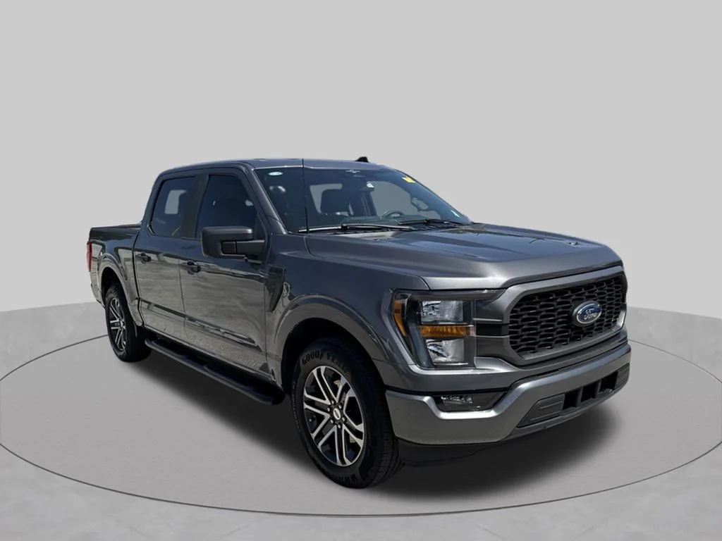 Used 2023 Gray Ford XL image 7