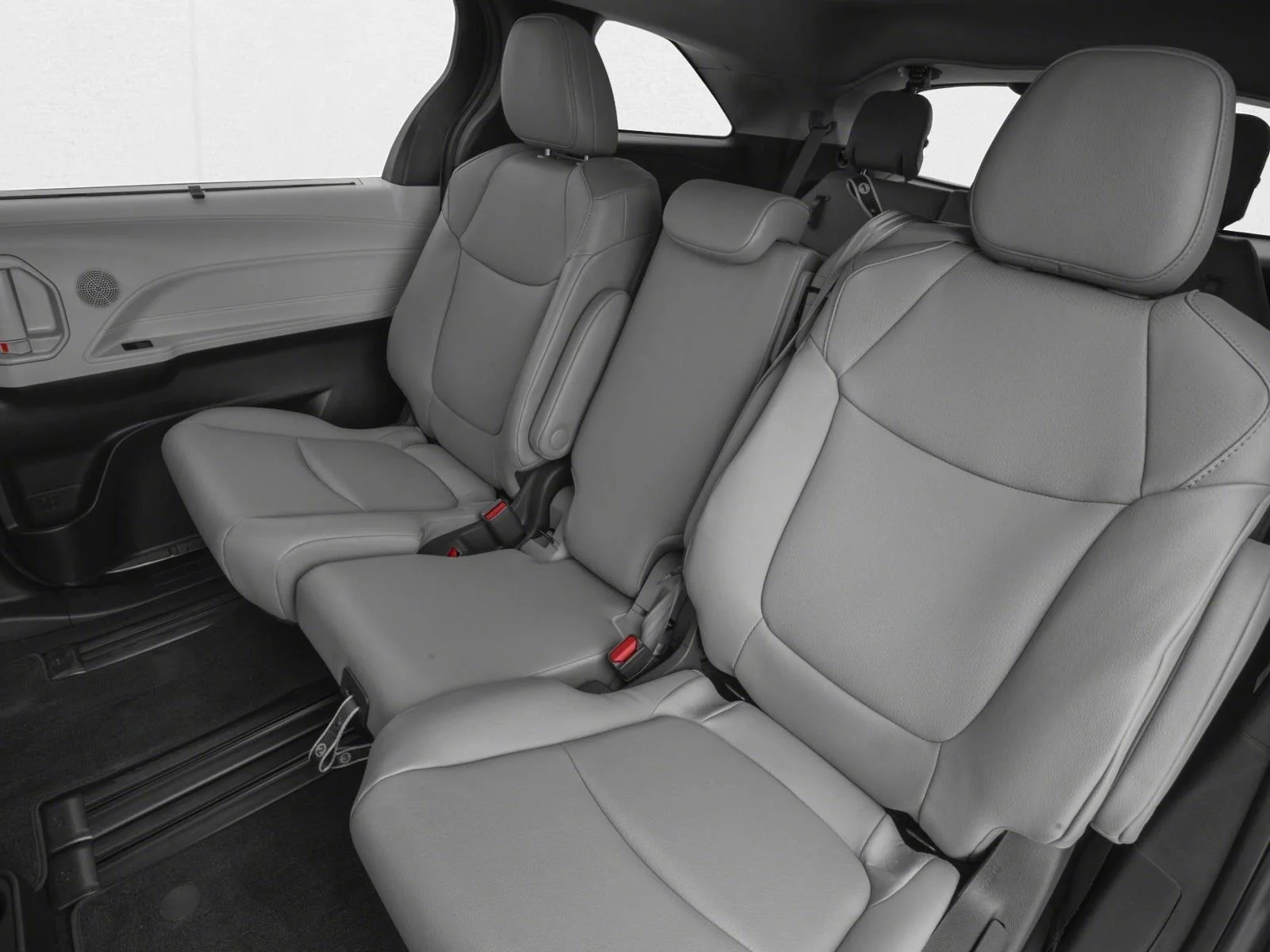 New 2026 Midnight Black Metallic Toyota XLE image 9