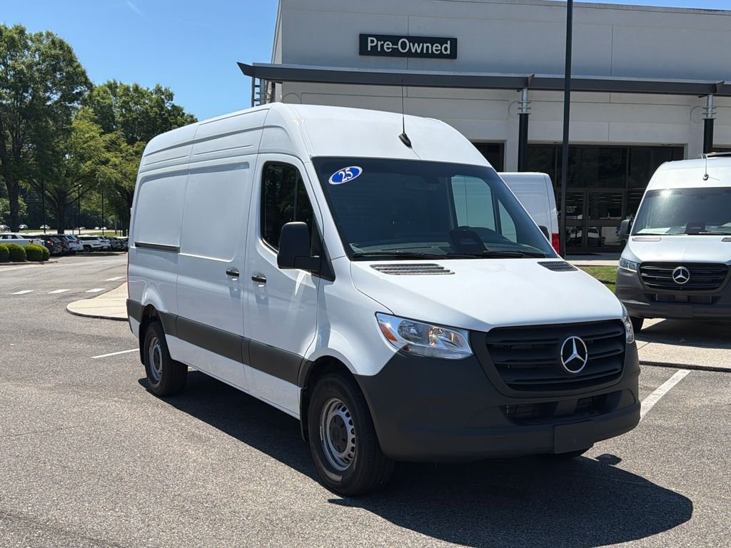 2025 Mercedes-Benz Sprinter 2500 144 WB's photo
