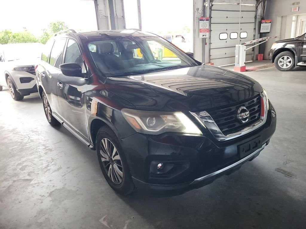 2019 Nissan Pathfinder S 4WD's photo