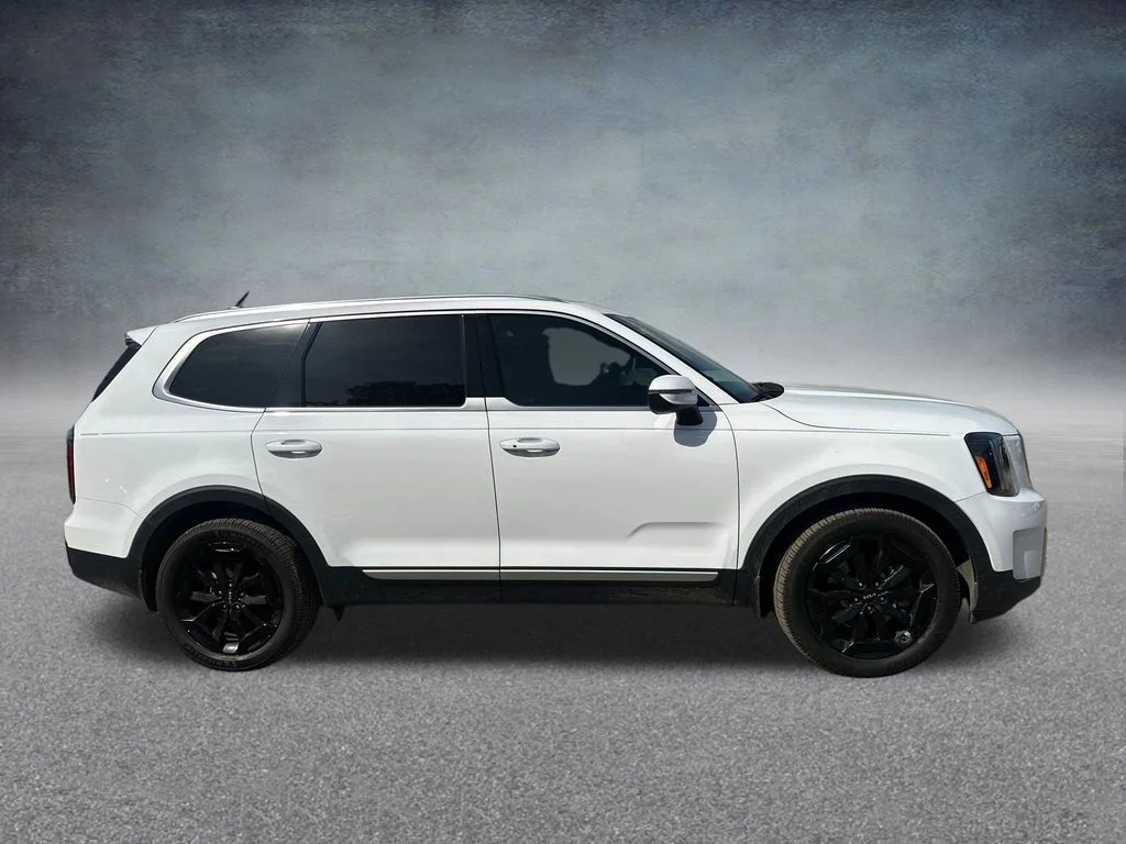 Used 2024 White Kia EX image 41