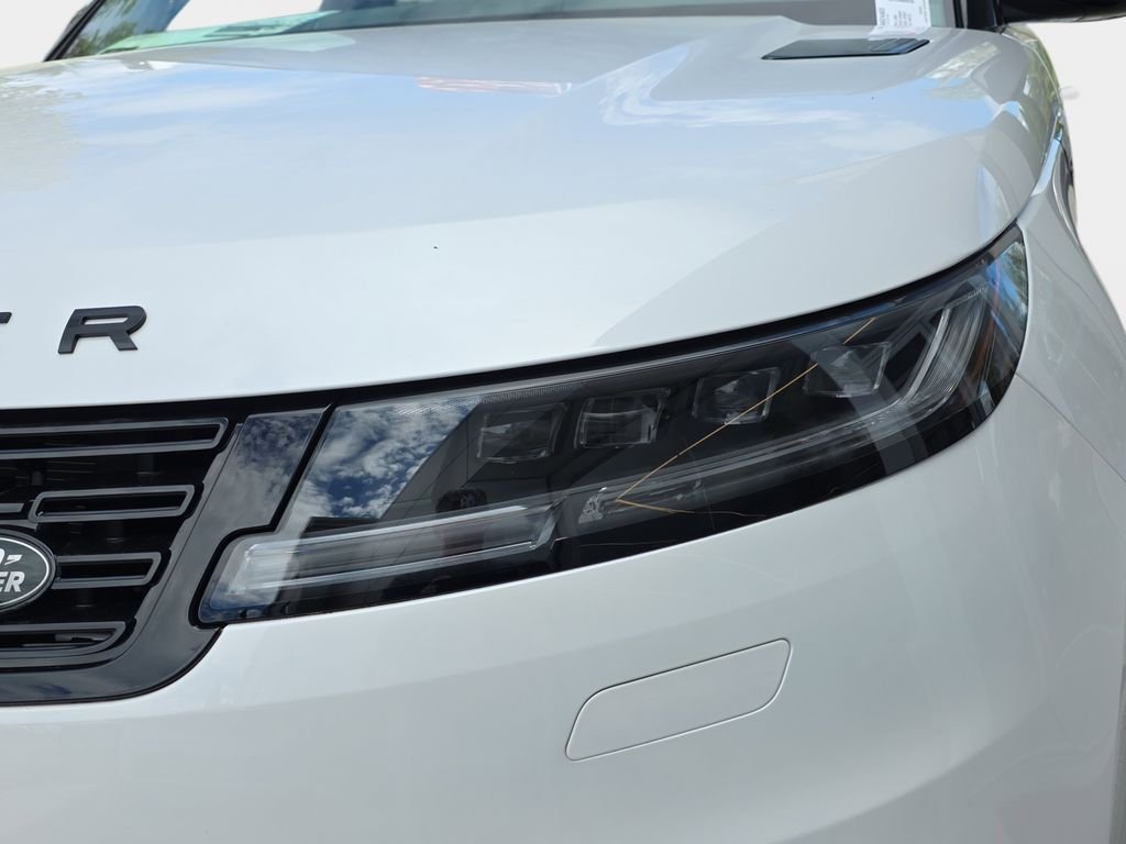New 2026 Beige Land Rover Dynamic SE image 33