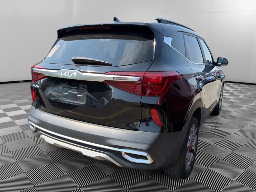 Certified Used 2023 Cherry Black Kia SX image 5