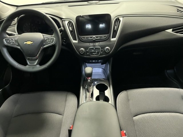 2024 Chevrolet Malibu RS photo 2