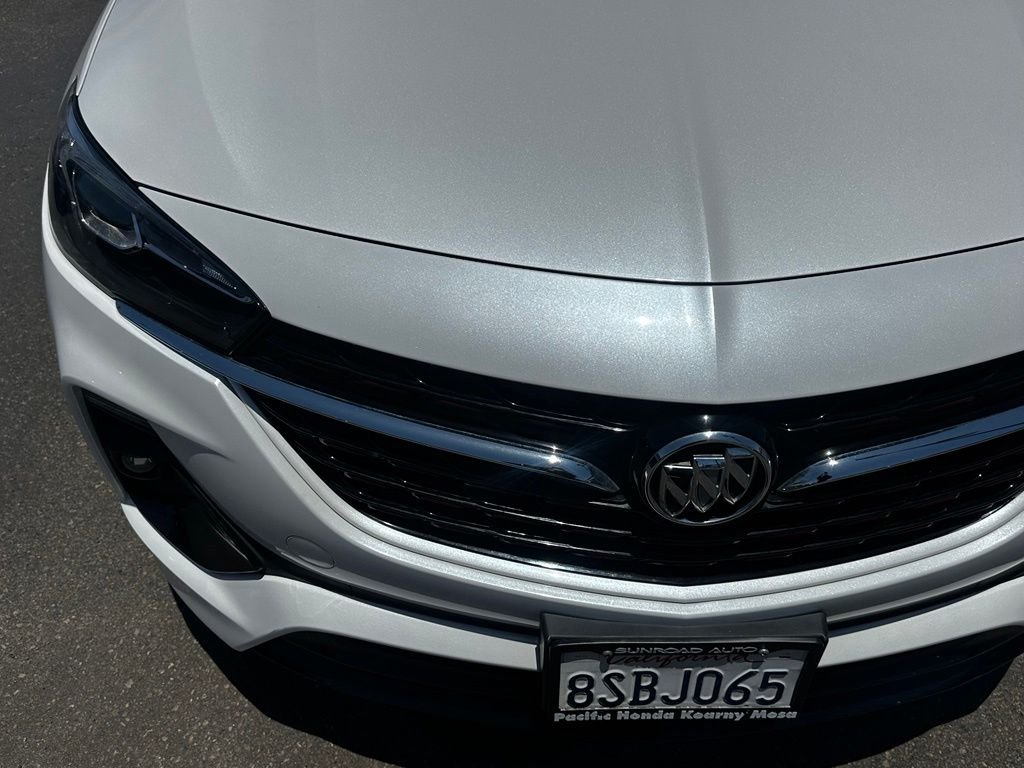 Used 2020 White Frost Buick Essence image 3