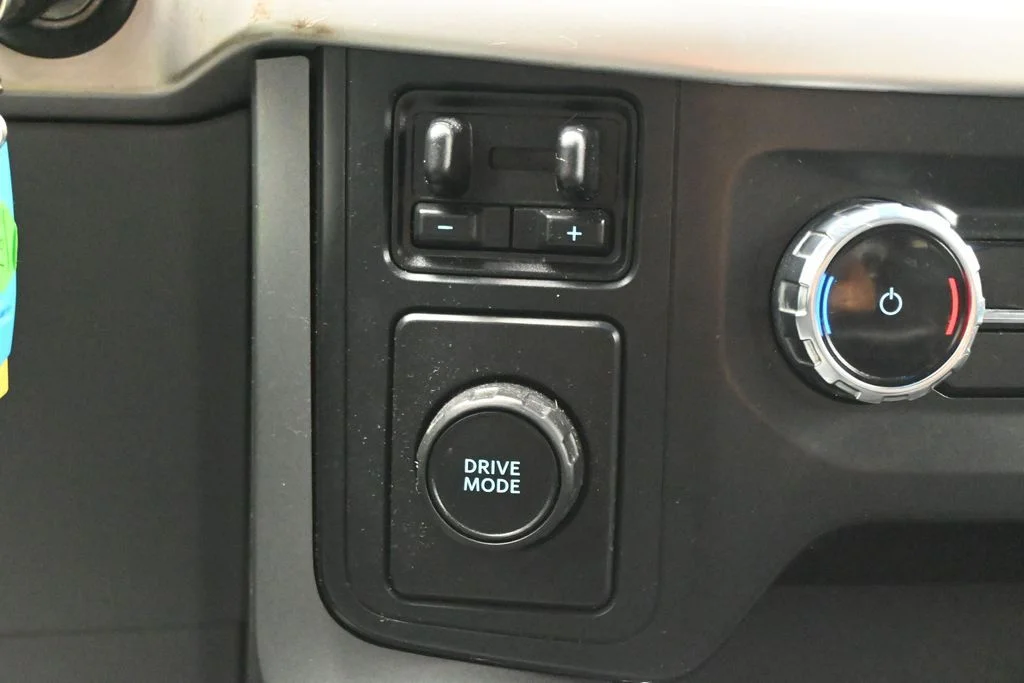 Used 2022 White Ford XLT image 19