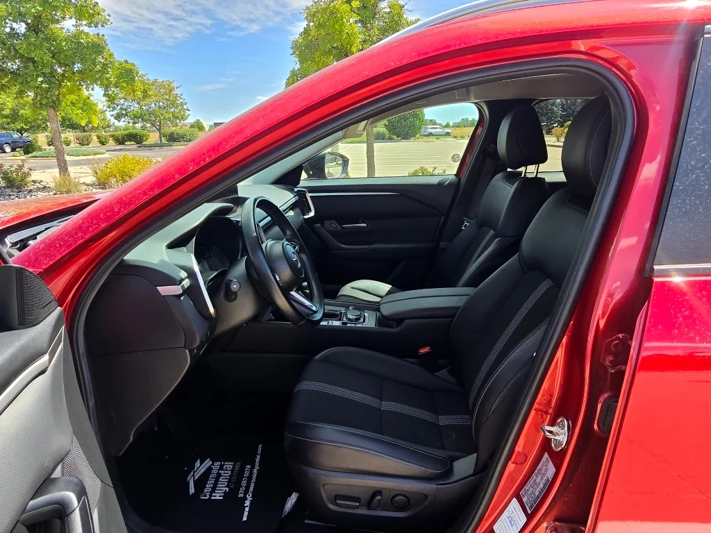 Used 2025 Soul Red Crystal Metallic Mazda 2.5 S Preferred Package image 12