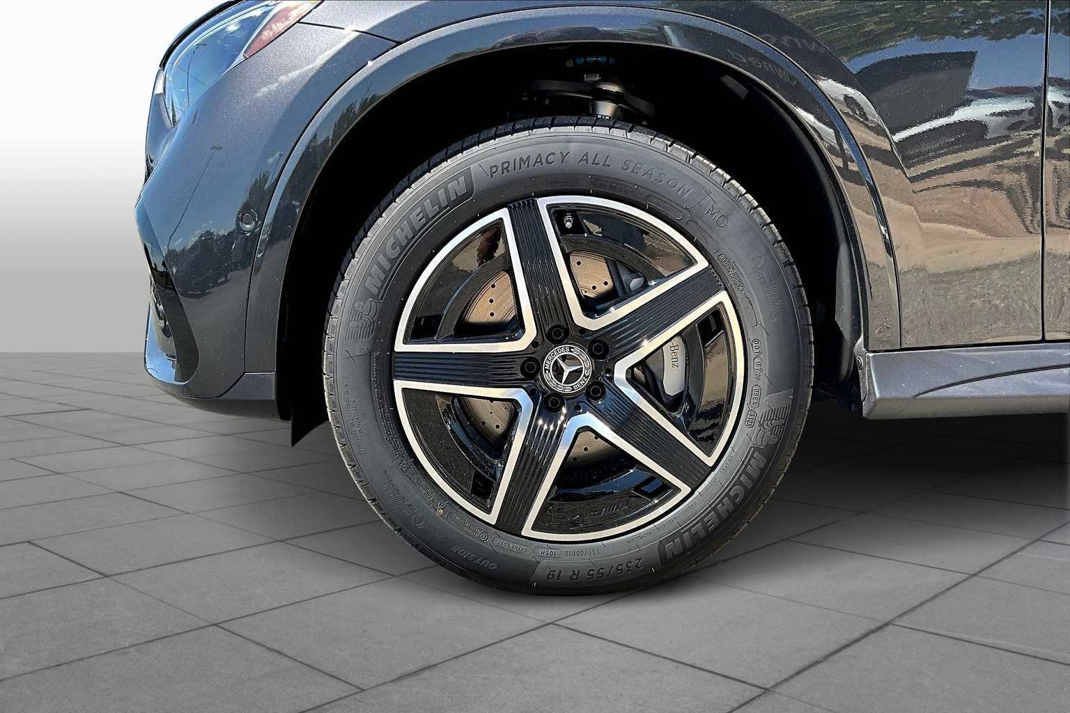 New 2026 Graphite Grey Metallic Mercedes-Benz GLC 300 image 21