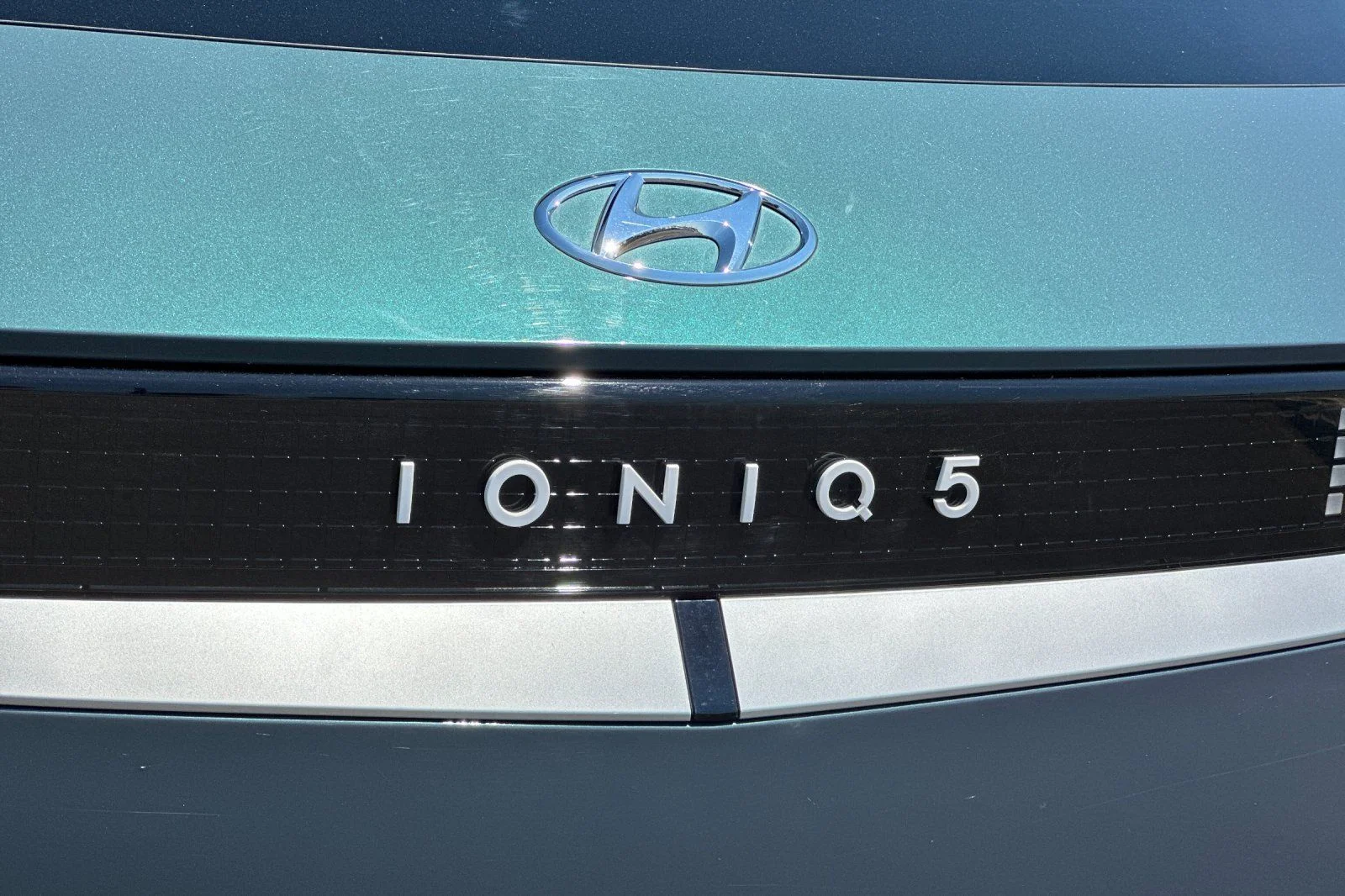 Used 2024 Green Hyundai SEL image 32