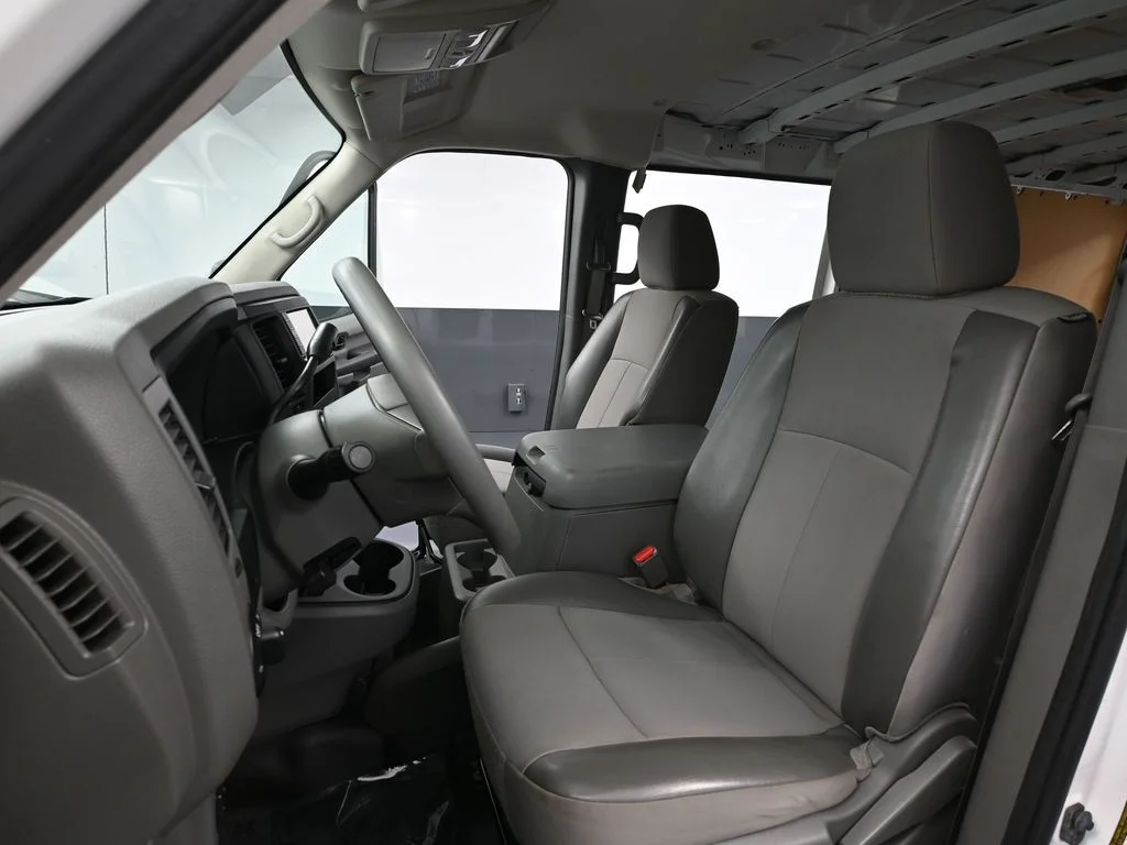 Used 2019 White Nissan SV image 21