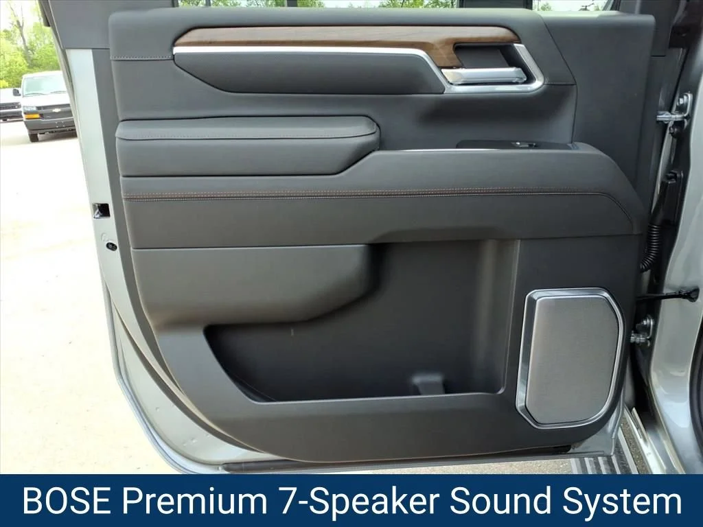 New 2026 Sterling Gray Metallic Chevrolet High Country image 25