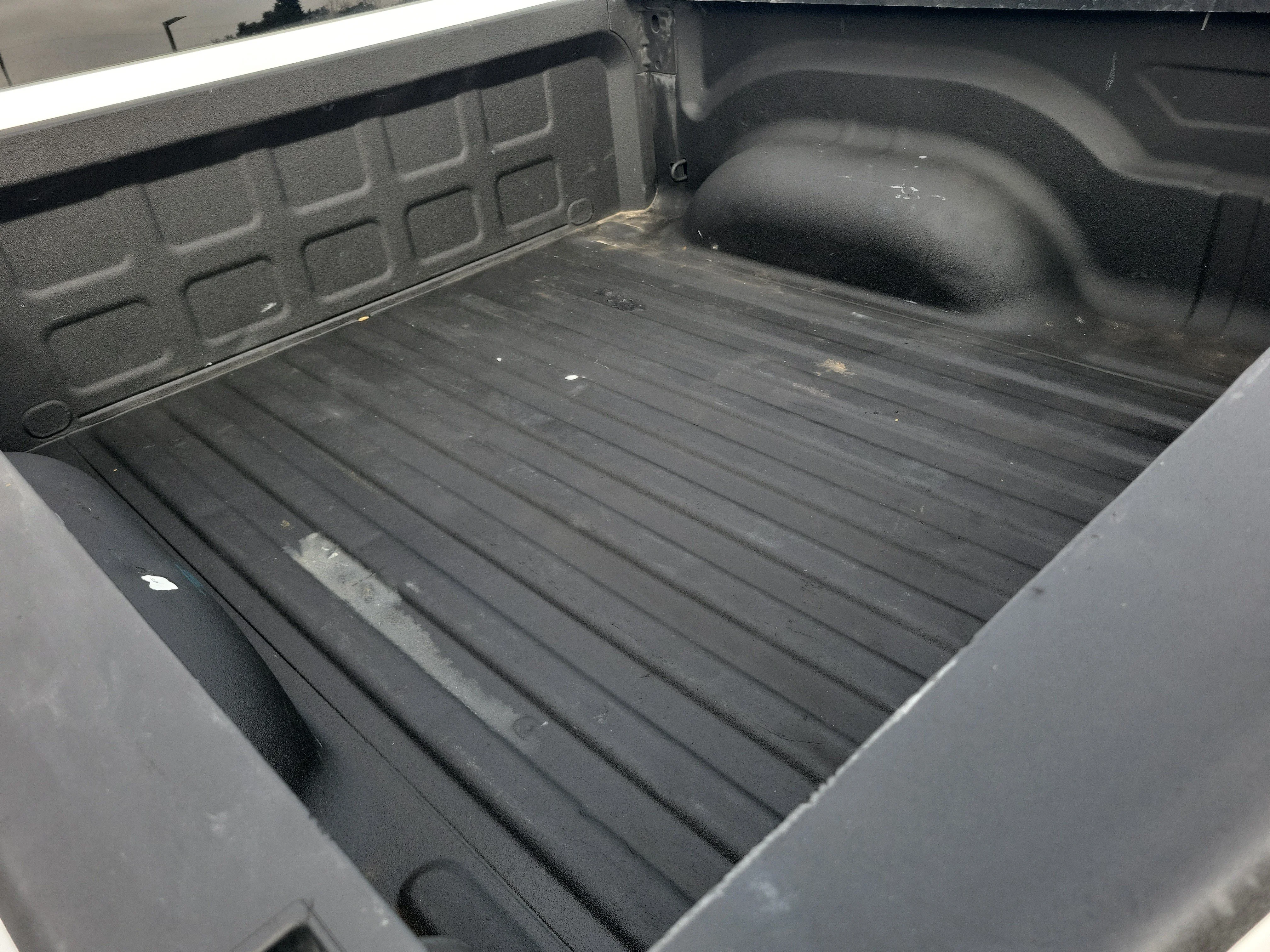 Certified Used 2022 White Ram SLT image 28