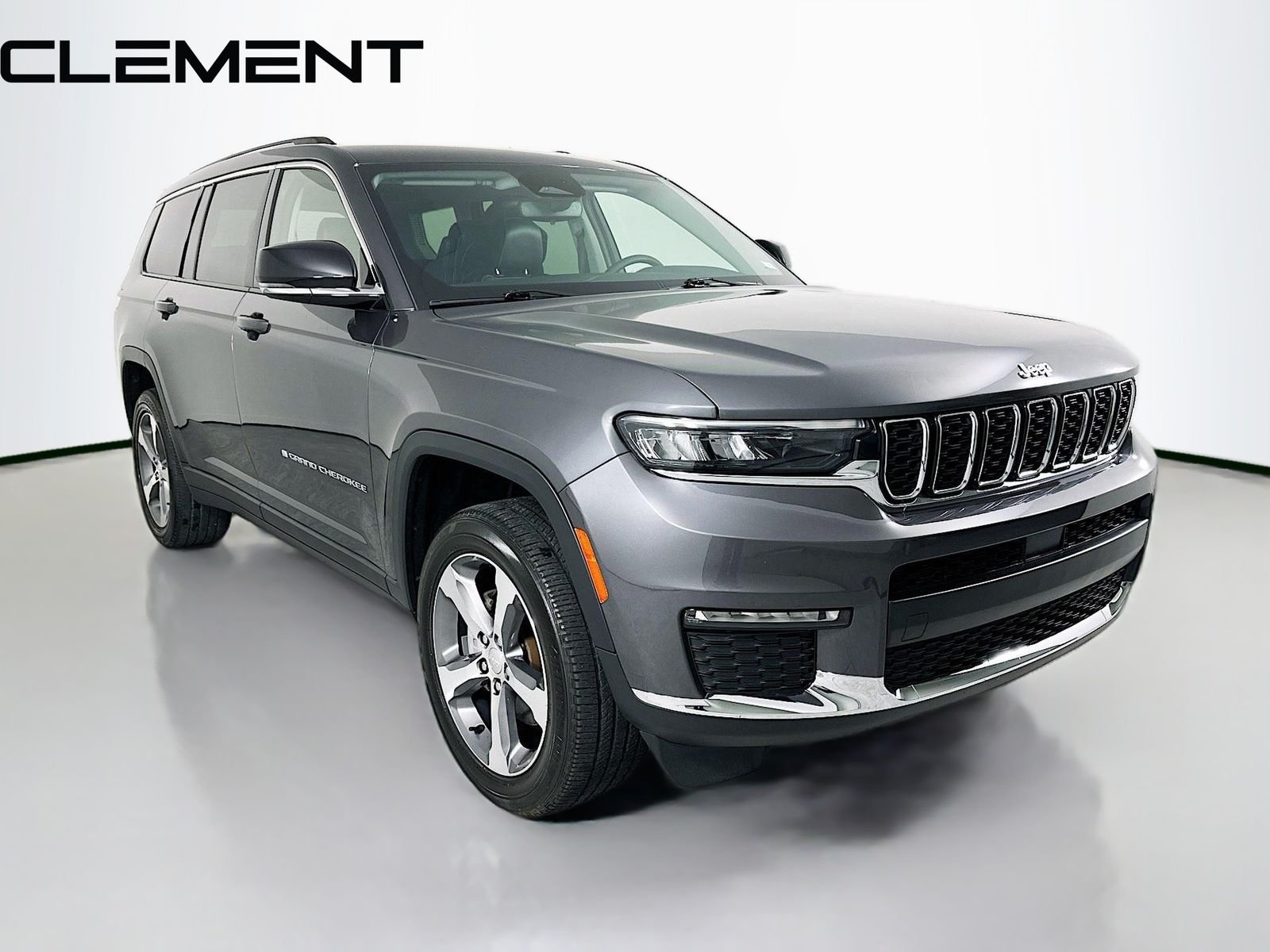 Used 2023 Gray Jeep Limited image 5