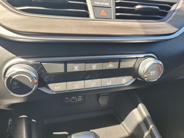 Used 2025 Gray Nissan 2.5 SV image 24
