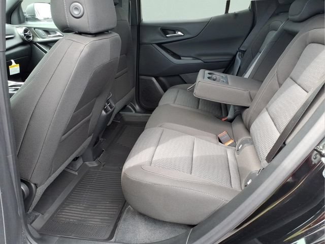 New 2027 Mosaic Black Metallic Chevrolet LT image 17