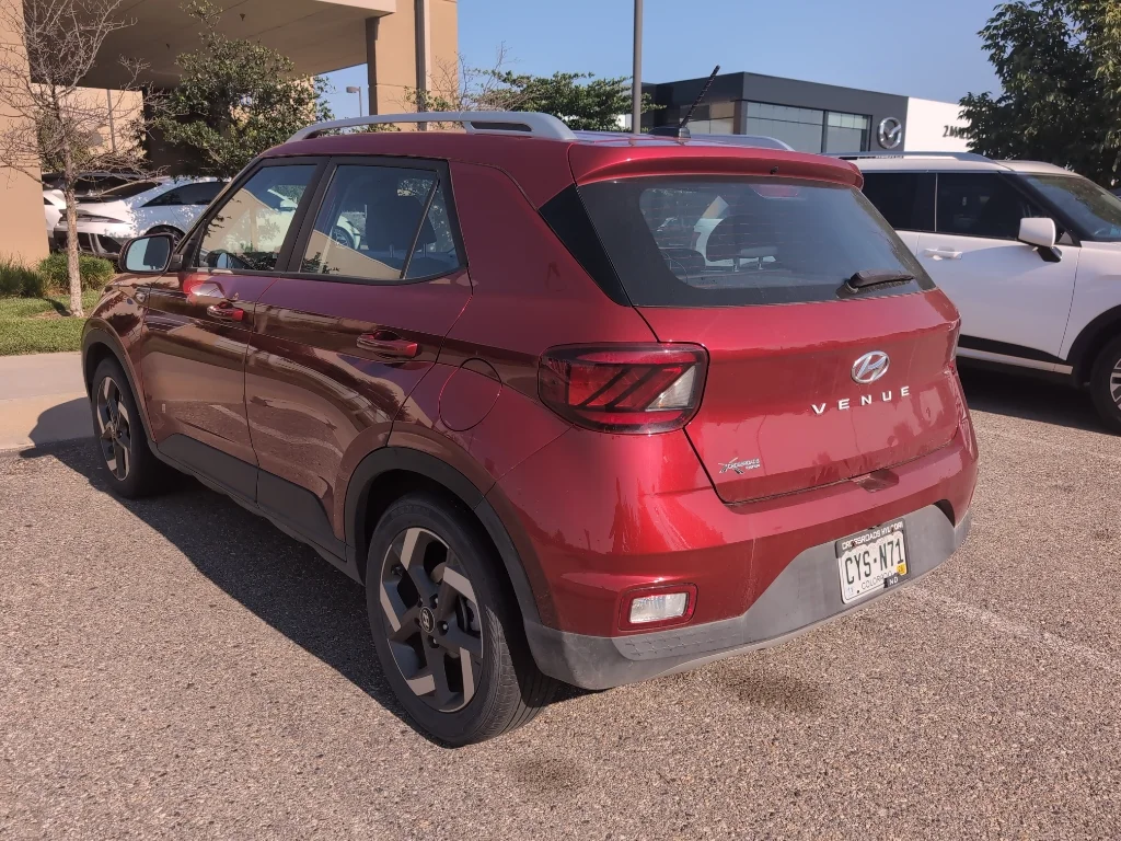 Used 2024 Ultimate Red Hyundai Limited image 2